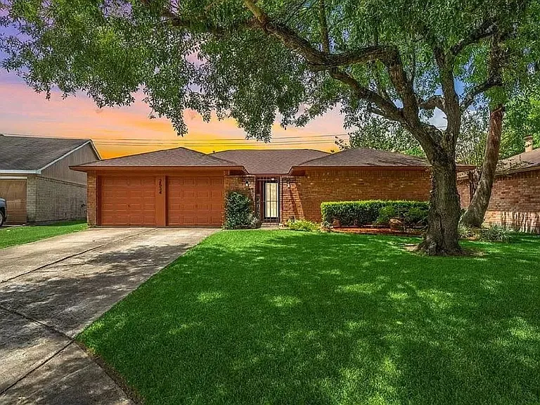 2534 Colonial Ridge Dr — Photo 5