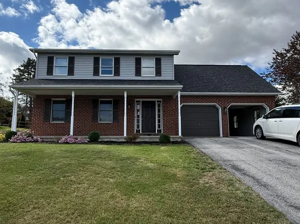 1560 Buttercup Dr, Chambersburg, PA 17202