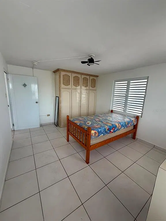 2 bed, 1.0 bath, $800 — Photo 4