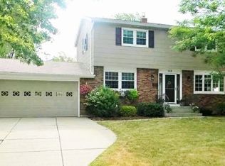 123 Ava Ln, Williamsville, NY 14221