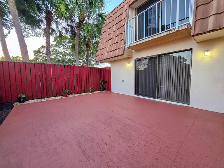 832 Blue Ridge Cir — Photo 11
