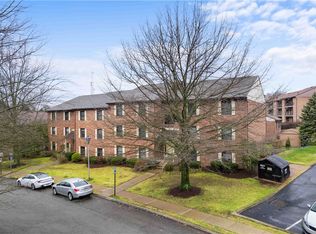 7419 Lighthouse Point, Pittsburgh, PA 15221