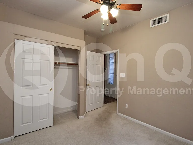 685 W Estrella Dr — Photo 23