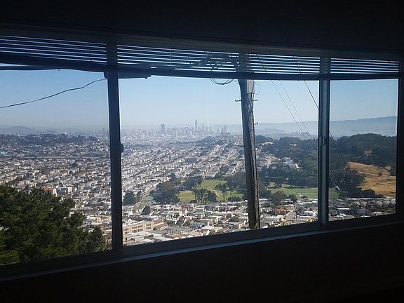 5th image of 126 Alta Vista Way