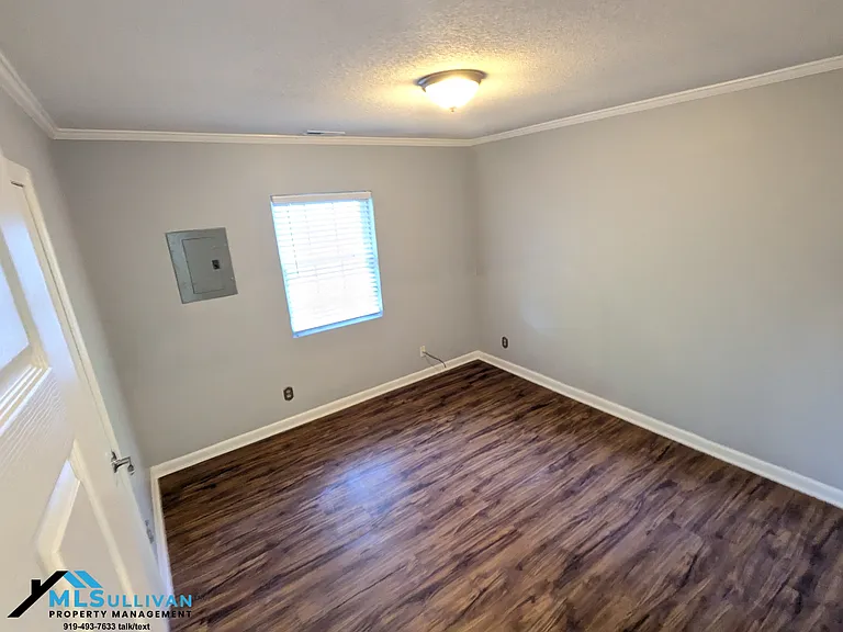 901 Elmira Ave — Photo 8