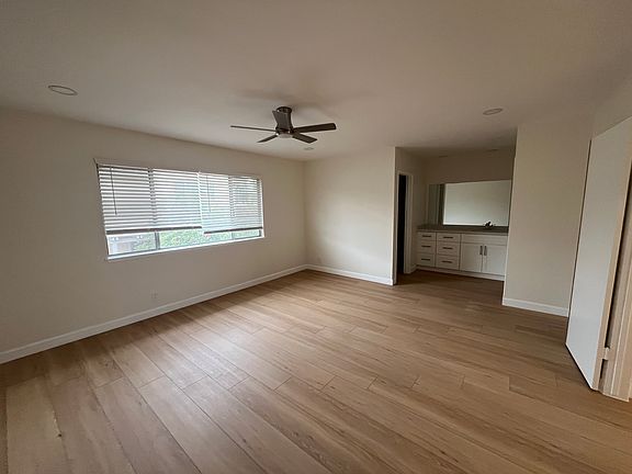 5th image of 8207 Mammoth Cir