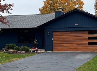 11502 Cedarbrook Rd, Roscoe, IL 61073