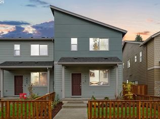 418 SW 32nd St, Battle Ground, WA