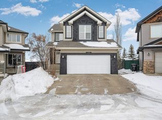 284 Cornwall Rd, Strathcona County, AB T8H2S9