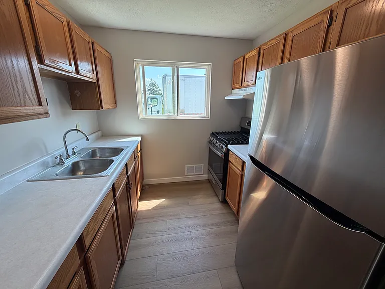 1897 Apartment Dr #7 — Photo 4