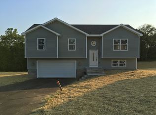 117 Black Oak Rd, Grindstone, PA 15442