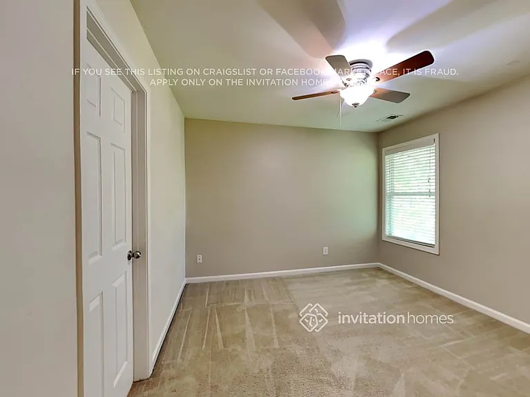 447 Grenier Ter — Photo 15