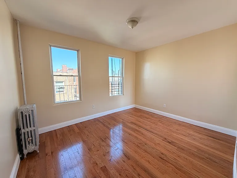 1965 Hobart Ave #2 — Photo 11