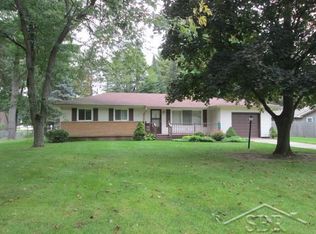 8112 Evergreen Park Dr, Saginaw, MI 48609