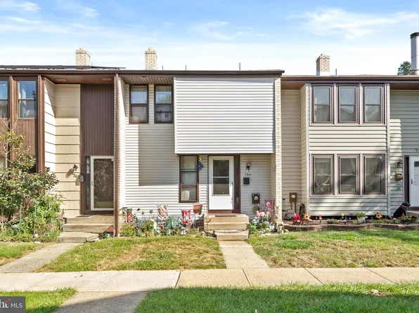 744 Twin Rivers Dr N, East Windsor, NJ 08520