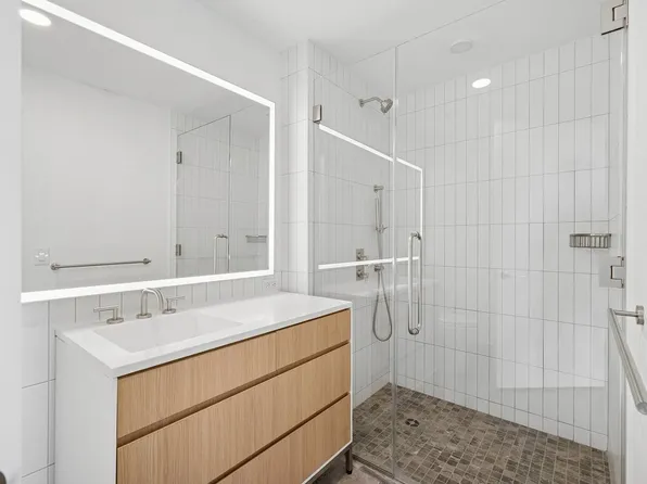 499 President Street image 13 of 37