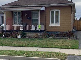 11 Blossie St, Brantford, ON N3S2V7