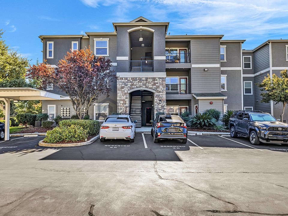 1st image of 8434 Walerga Rd APT 212