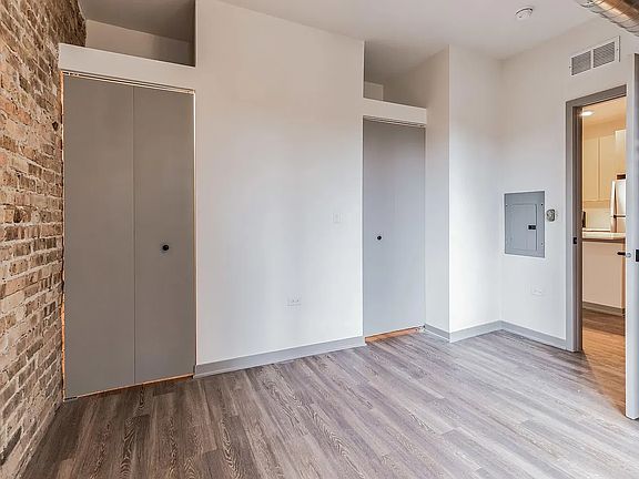 5th image of 1645 N Wells St #3D