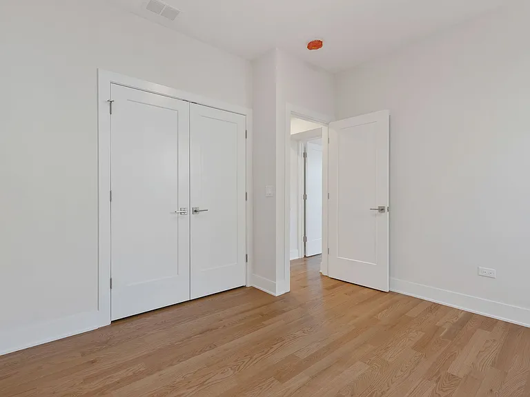 6446 N Bosworth Ave #1 — Photo 11