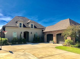 207 Hidden Ridge Dr, Lafayette, LA 70507