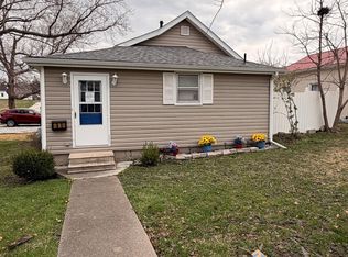 608 N Rollins St, Macon, MO 63552