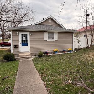 608 N Rollins St, Macon, MO, 63552