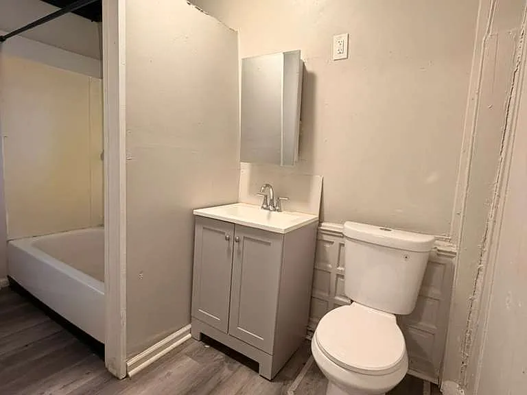 266 8th St #3 — Photo 9