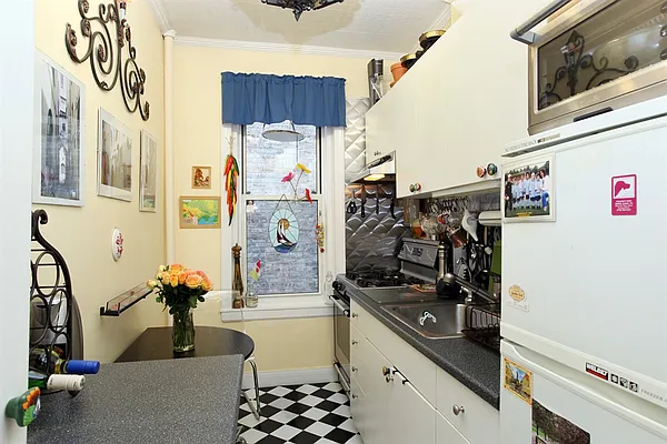 Sold by Corcoran | media 11