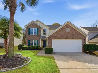 143 Amber Woods Dr, Tega Cay, SC 29708