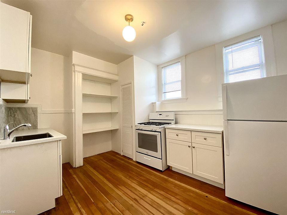 1st image of 400 Union St