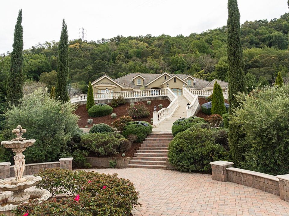 1st image of 13765 Sycamore Dr