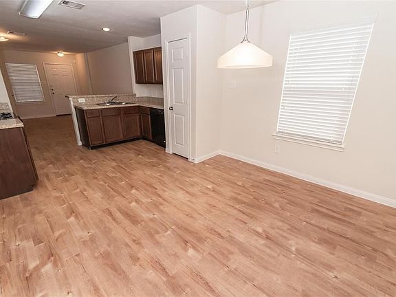 5th image of 5722 Long Arbor Ln