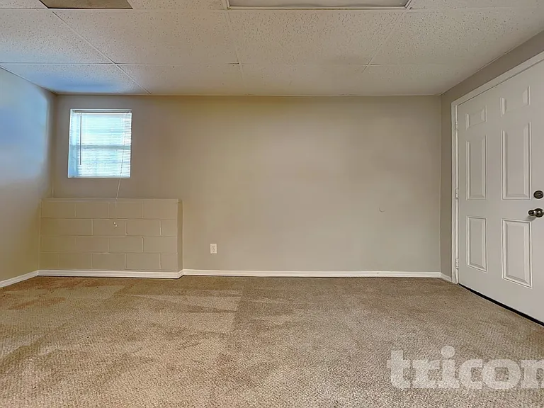 37 Abbotsford Dr — Photo 19