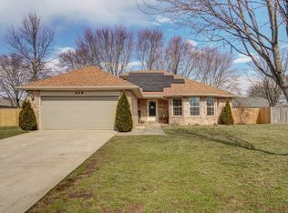 509 Pine St, Willard, MO 65781