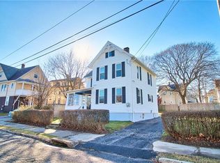 5 Scotland St, Ansonia, CT 06401