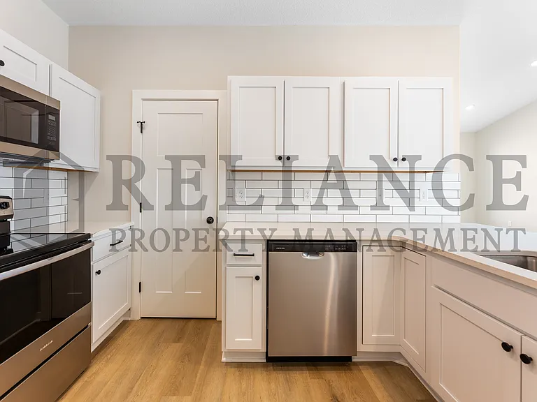 12438 Blanford St — Photo 12