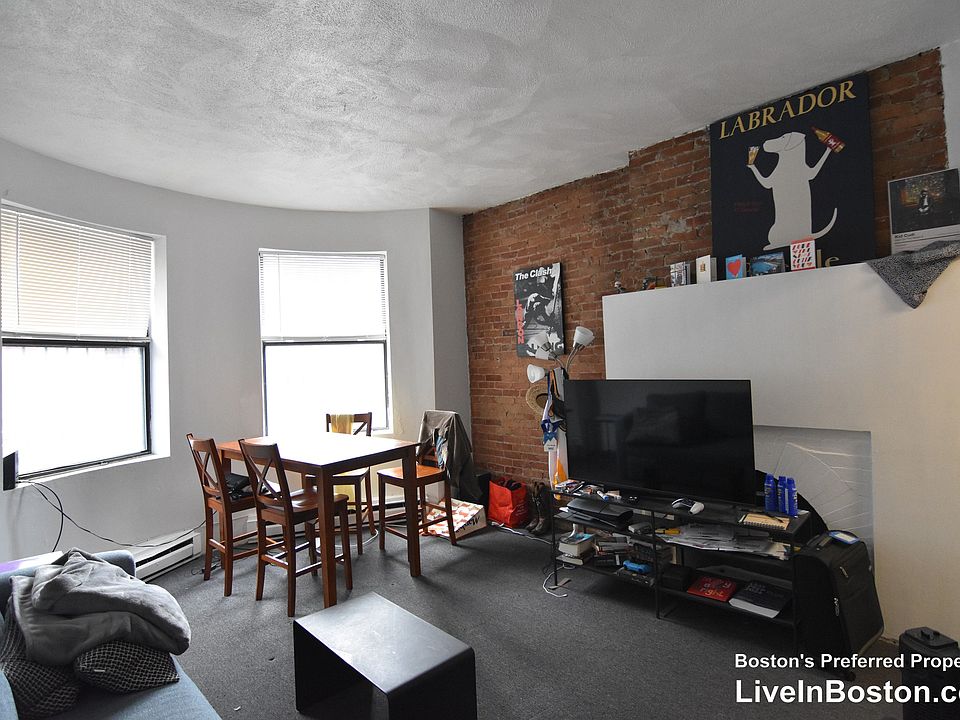 1st image of 49 Hemenway St #1