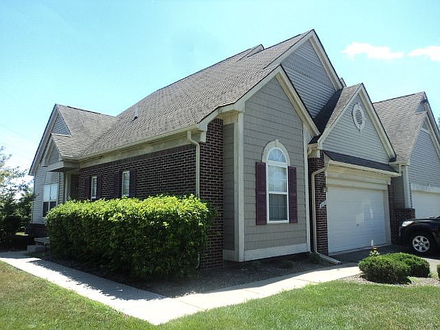 Front and Side of Condo