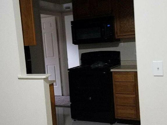 3rd image of 162 Richardson Pl APT 1