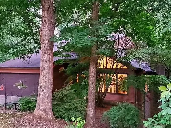 142 Harbourtown Dr, Kings Mountain, NC 28086