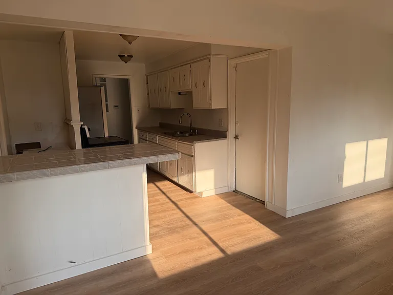 2683 S Meade St — Photo 5