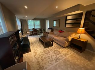 650 Hunterhill Ct #B, Roswell, GA 30075