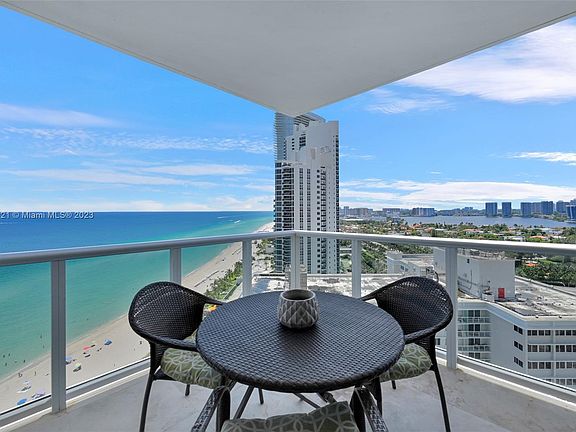 4th image of 19333 Collins Ave APT 2108
