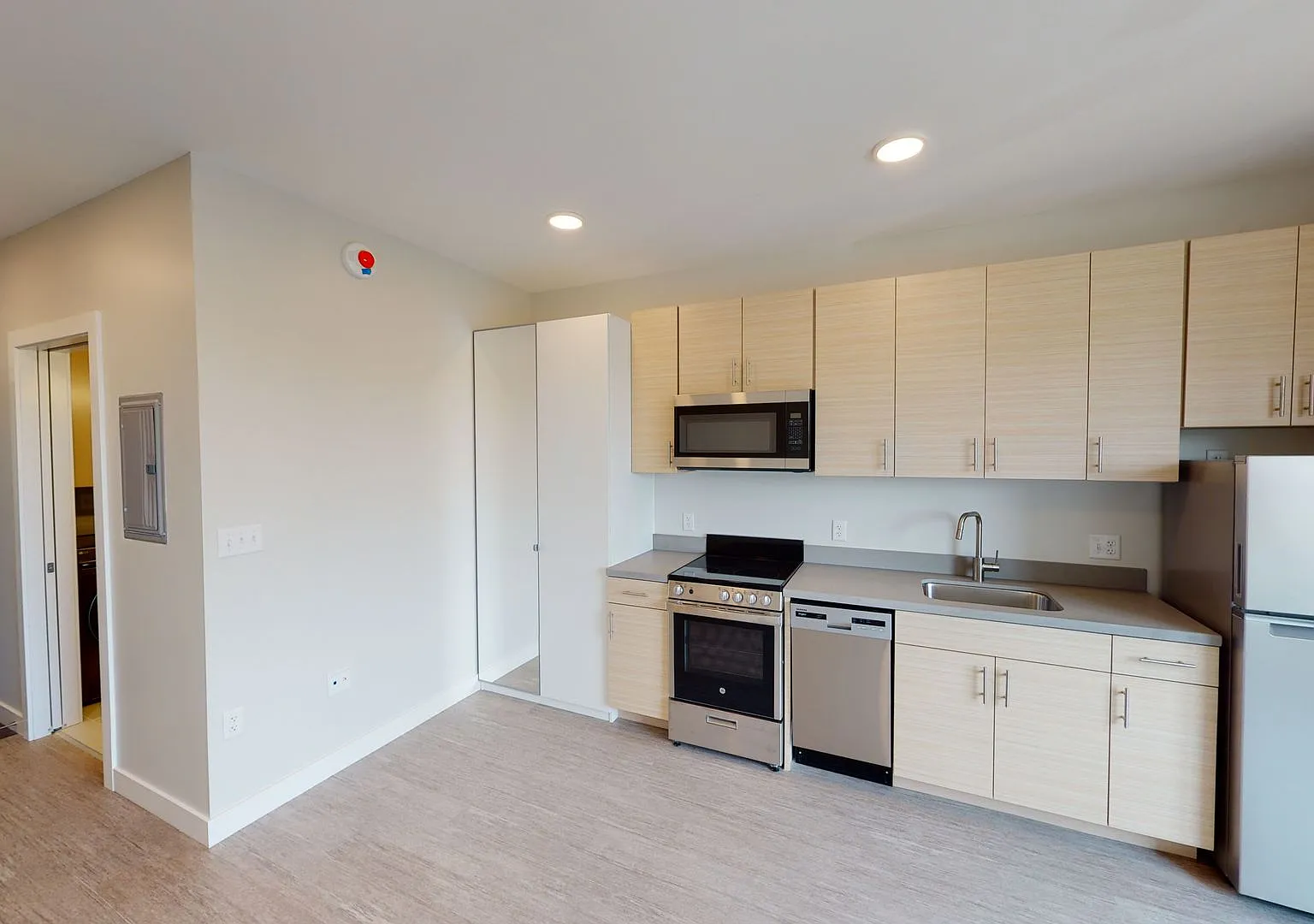 Canary Lofts — Photo 4