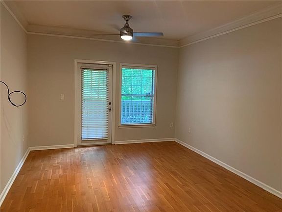 3rd image of 1120 Westchester Rdg NE