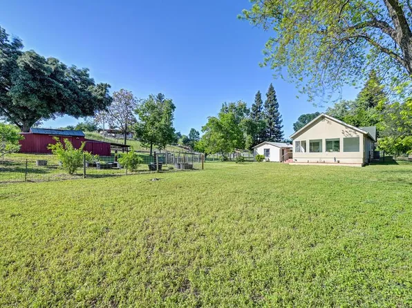 10813 Stone Rd, Oakdale, CA 95361