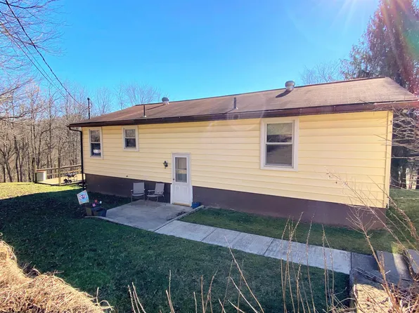 3294 George Washington Hwy, Grafton, WV 26354