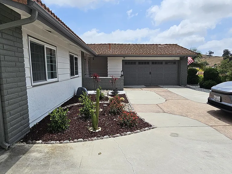 Parking for your RV next to the house!