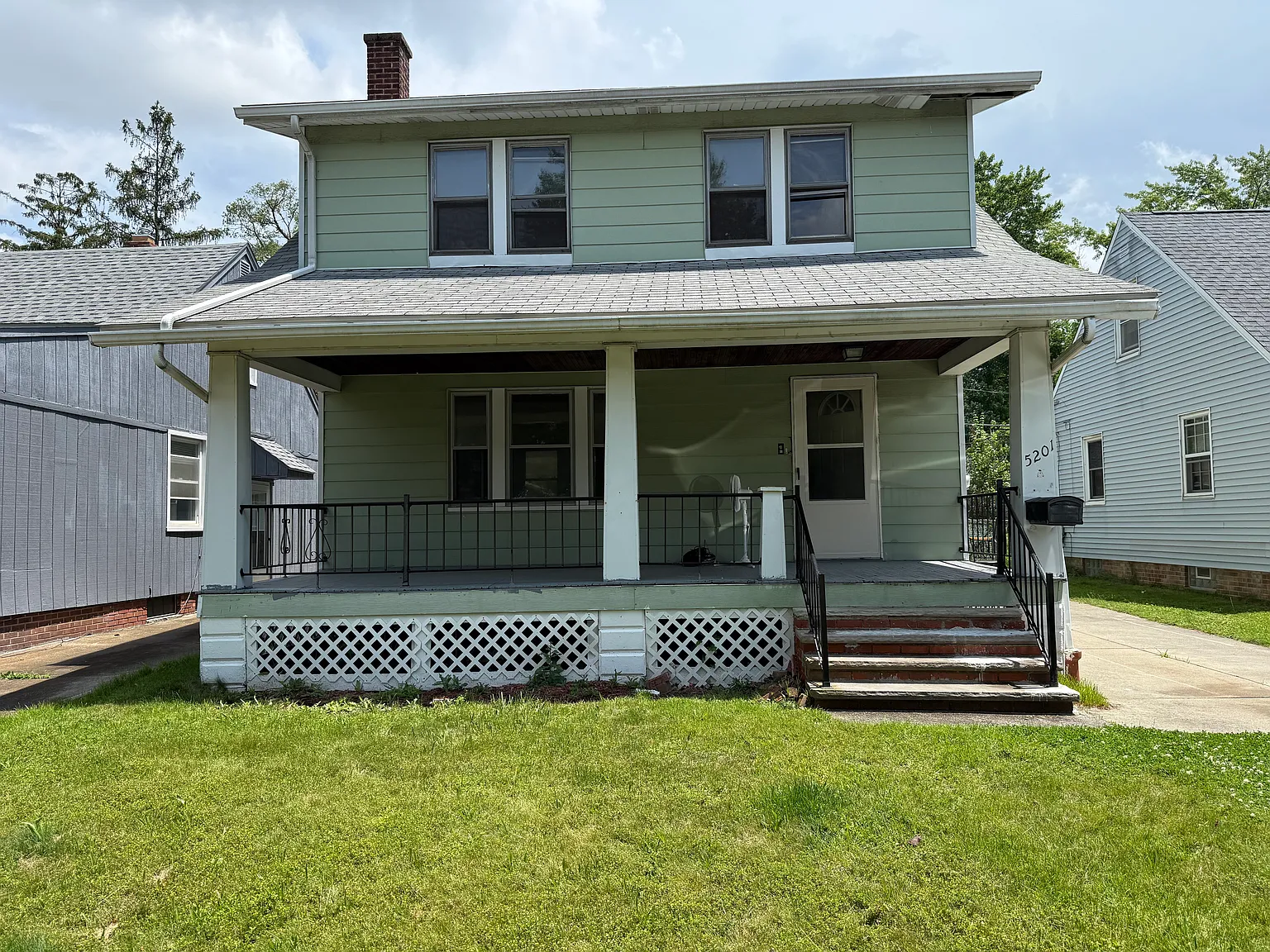 5201 Clement St photo 1